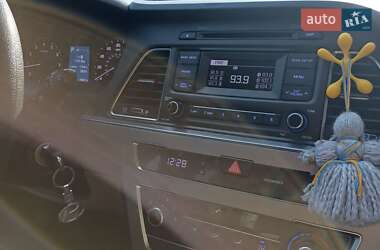 Седан Hyundai Sonata 2016 в Львове