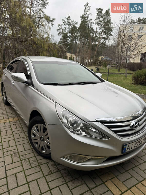 Седан Hyundai Sonata 2013 в Ирпене