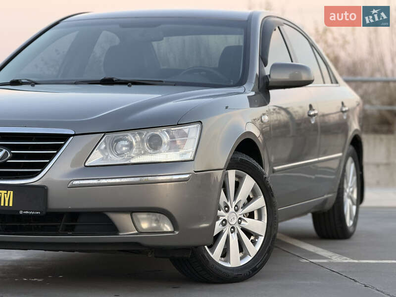 Седан Hyundai Sonata 2008 в Киеве