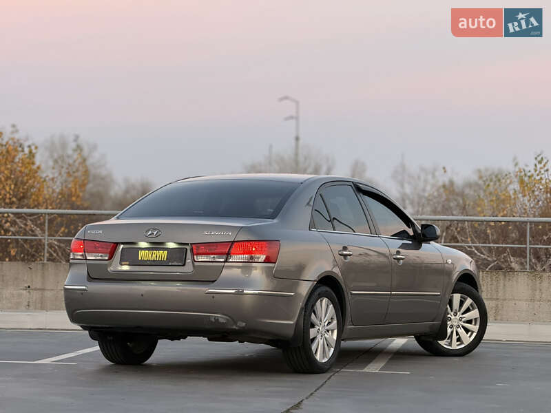 Седан Hyundai Sonata 2008 в Киеве
