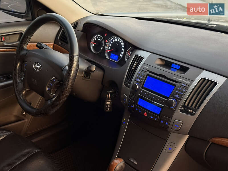 Седан Hyundai Sonata 2008 в Киеве