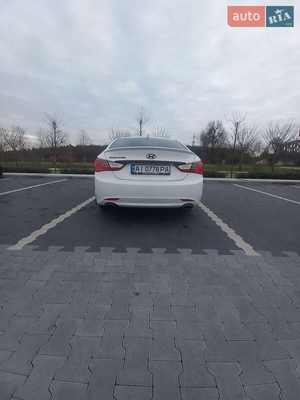 Седан Hyundai Sonata 2012 в Ирпене