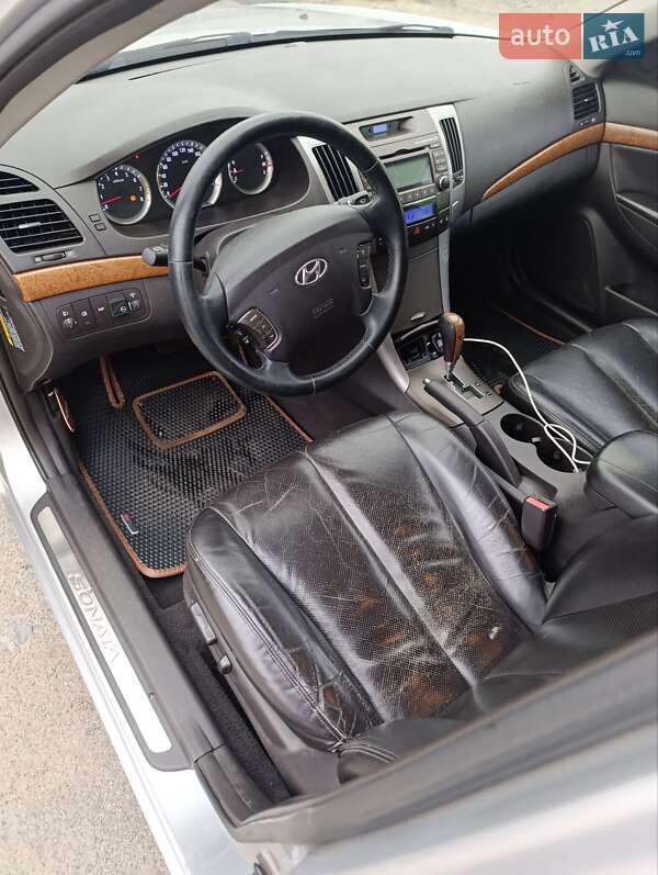 Седан Hyundai Sonata 2009 в Киеве