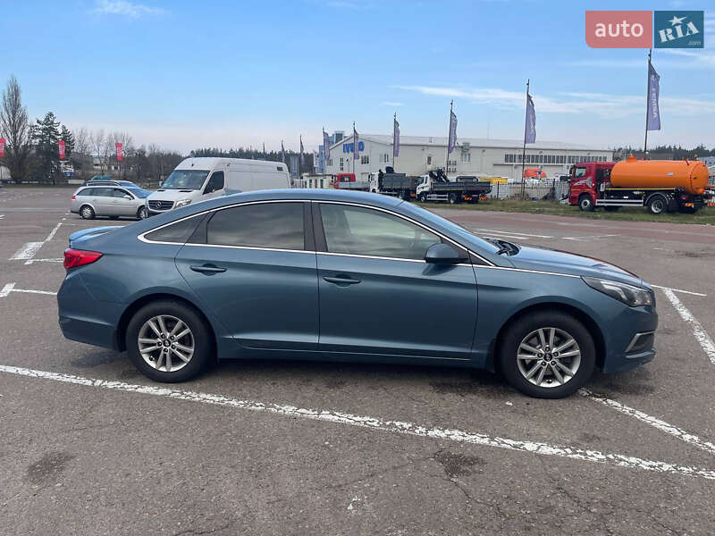 Седан Hyundai Sonata 2016 в Киеве