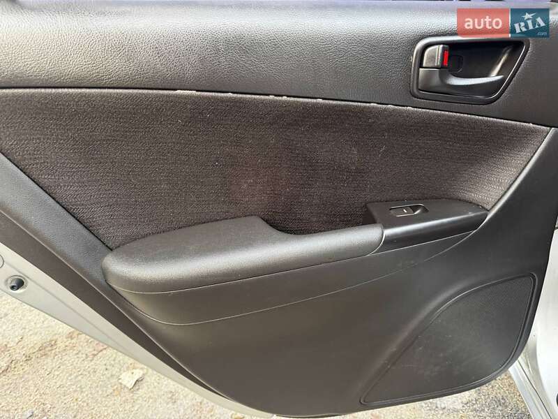 Седан Hyundai Sonata 2009 в Ахтырке