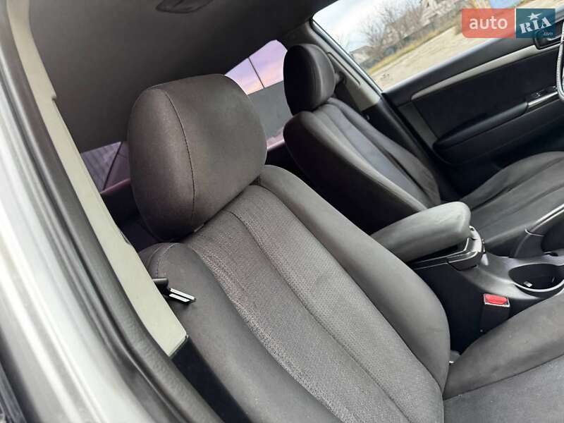 Седан Hyundai Sonata 2009 в Ахтырке