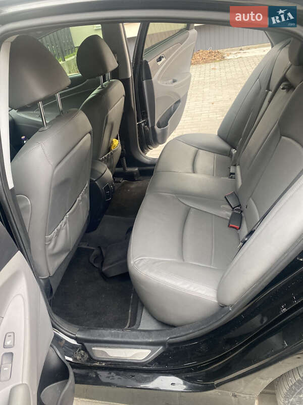 Седан Hyundai Sonata 2014 в Тернополі