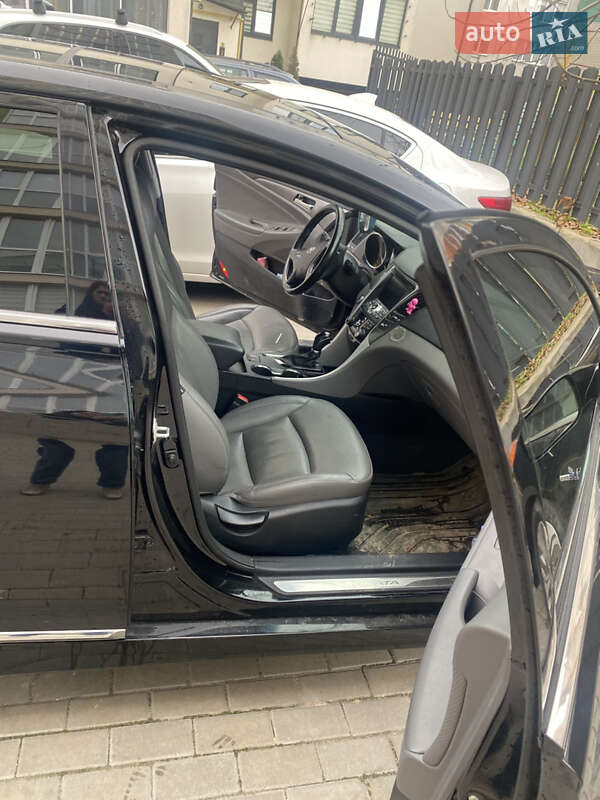 Седан Hyundai Sonata 2014 в Тернополі