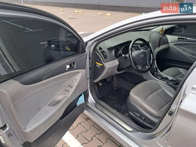 Седан Hyundai Sonata 2014 в Києві
