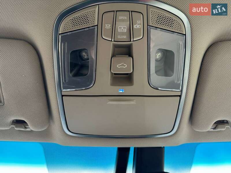 Седан Hyundai Sonata 2016 в Киеве