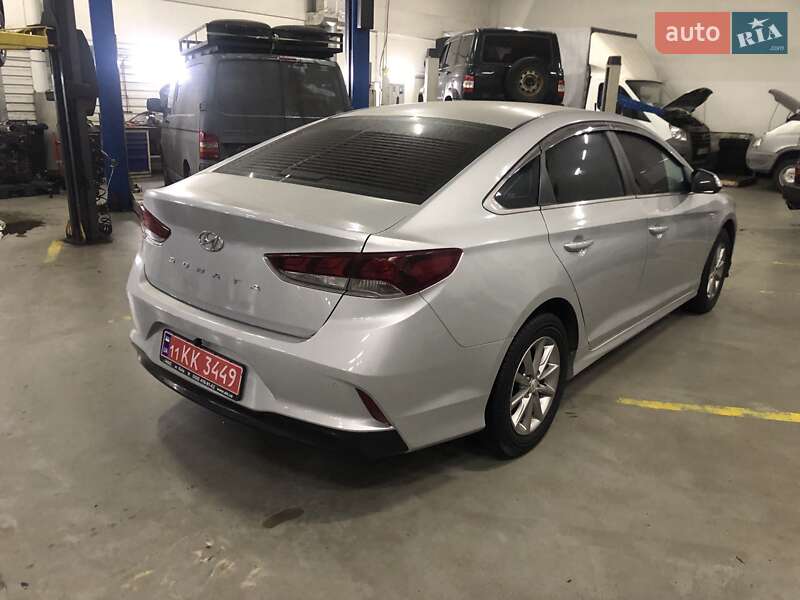 Седан Hyundai Sonata 2018 в Киеве