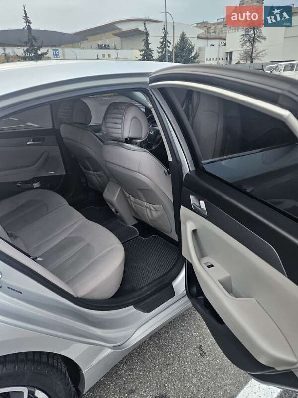 Седан Hyundai Sonata 2015 в Києві