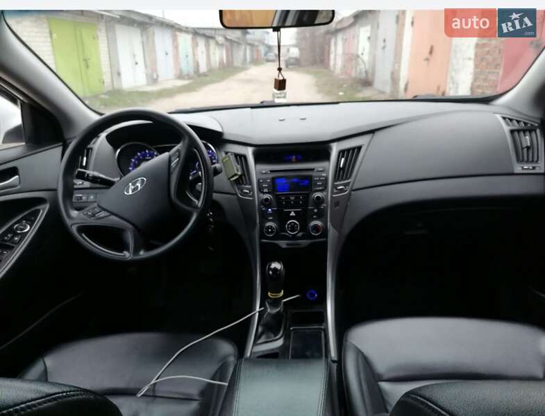 Седан Hyundai Sonata 2015 в Чернигове