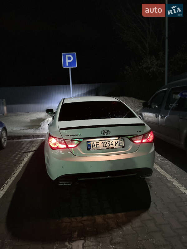 Седан Hyundai Sonata 2014 в Запорожье фото Седан Hyundai Sonata 2014 в Запорожье