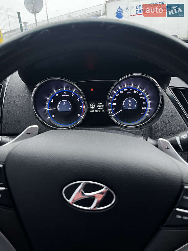Седан Hyundai Sonata 2012 в Киеве