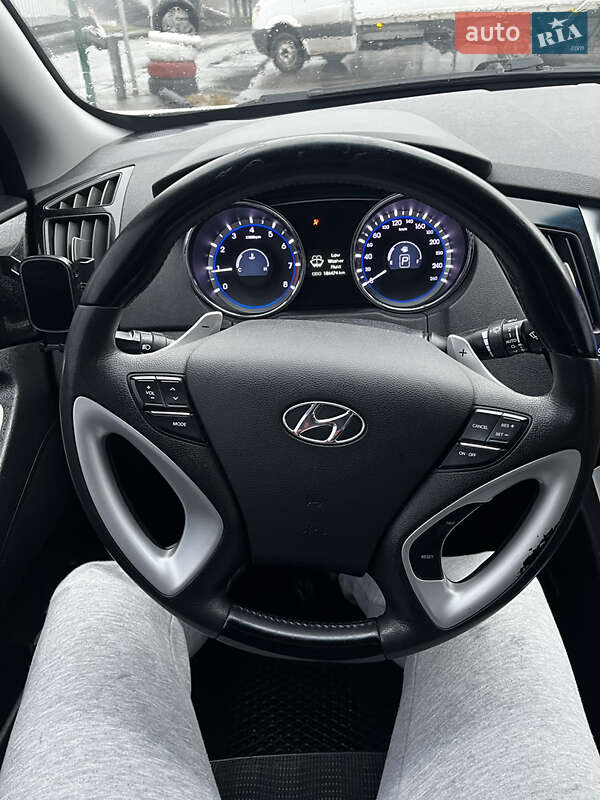 Седан Hyundai Sonata 2012 в Киеве