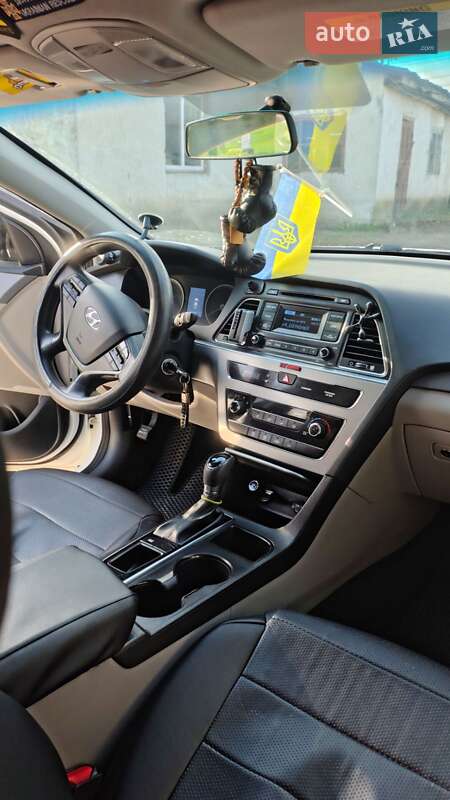 Седан Hyundai Sonata 2014 в Черняхове