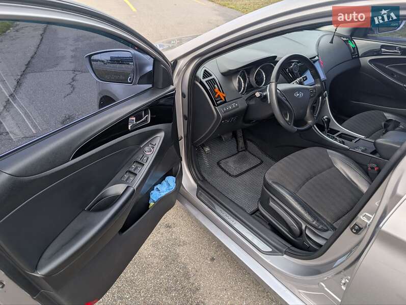 Седан Hyundai Sonata 2011 в Киеве фото 9 Седан Hyundai Sonata 2011 в Киеве