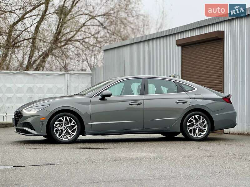 Седан Hyundai Sonata 2022 в Киеве