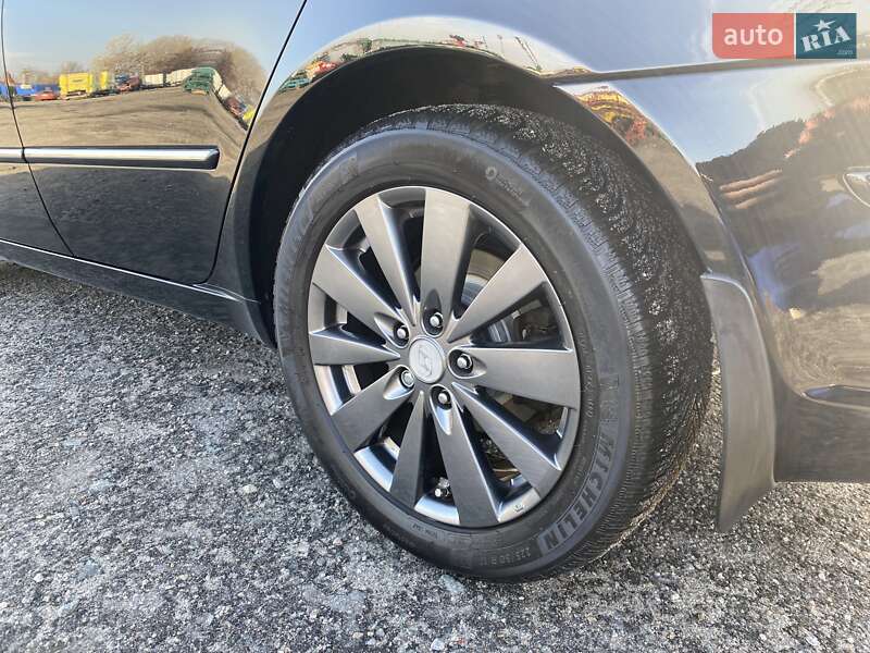 Седан Hyundai Sonata 2009 в Днепре