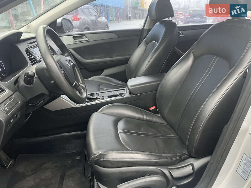 Седан Hyundai Sonata 2015 в Киеве