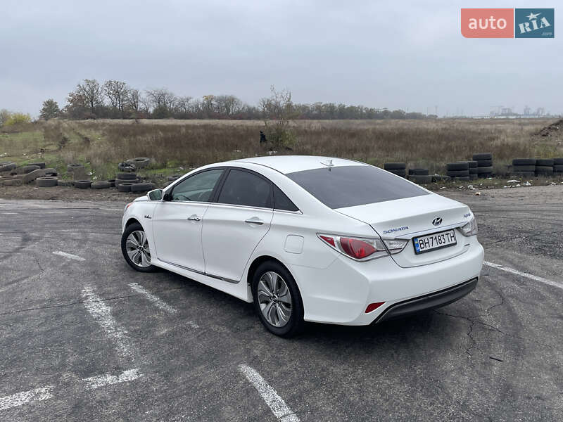 Седан Hyundai Sonata 2013 в Одессе