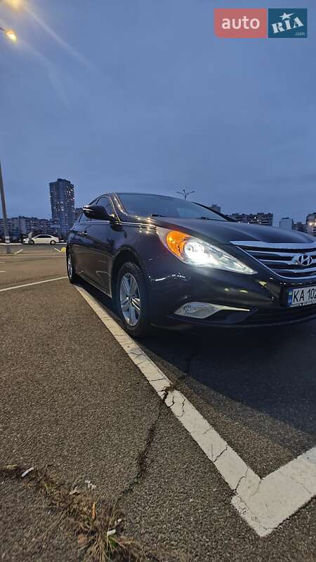 Седан Hyundai Sonata 2014 в Киеве