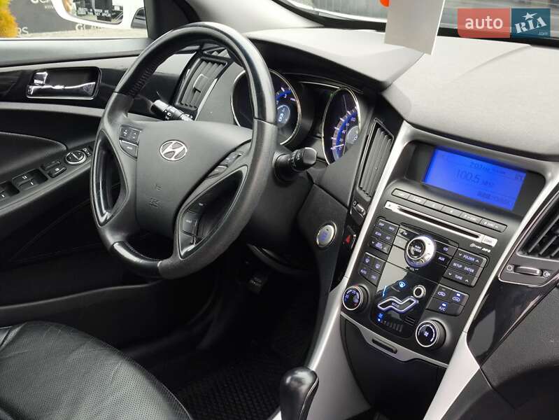 Седан Hyundai Sonata 2010 в Киеве