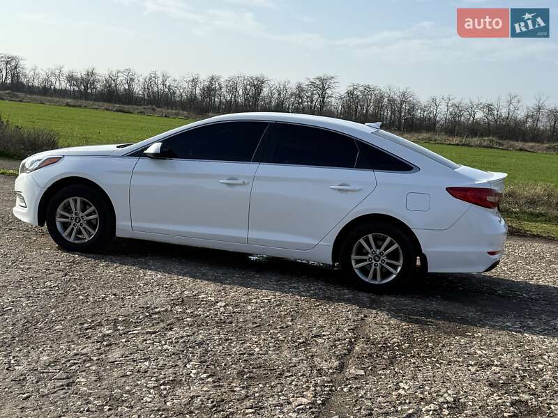 Седан Hyundai Sonata 2015 в Кривом Роге