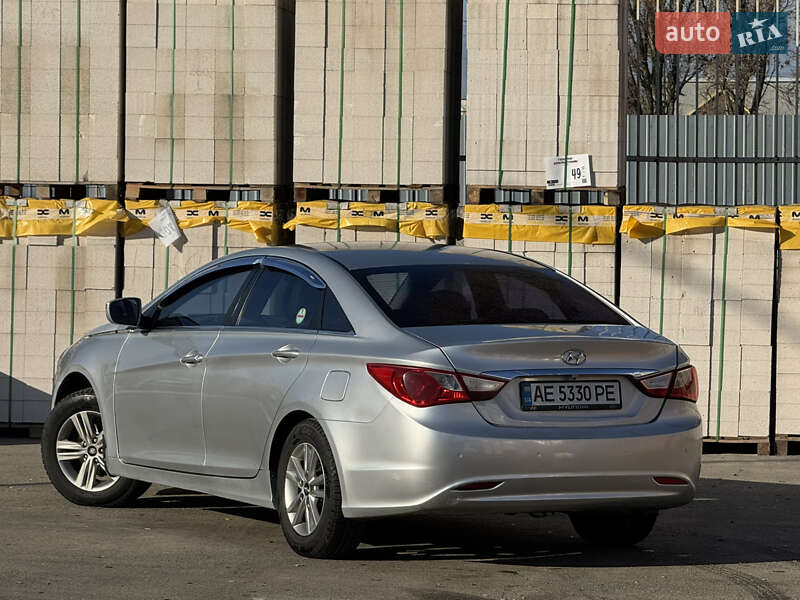 Седан Hyundai Sonata 2014 в Дніпрі