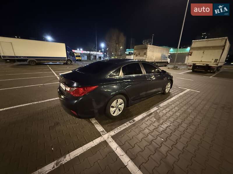 Седан Hyundai Sonata 2013 в Киеве