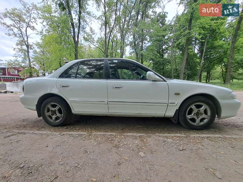 Седан Hyundai Sonata 1997 в Кропивницком