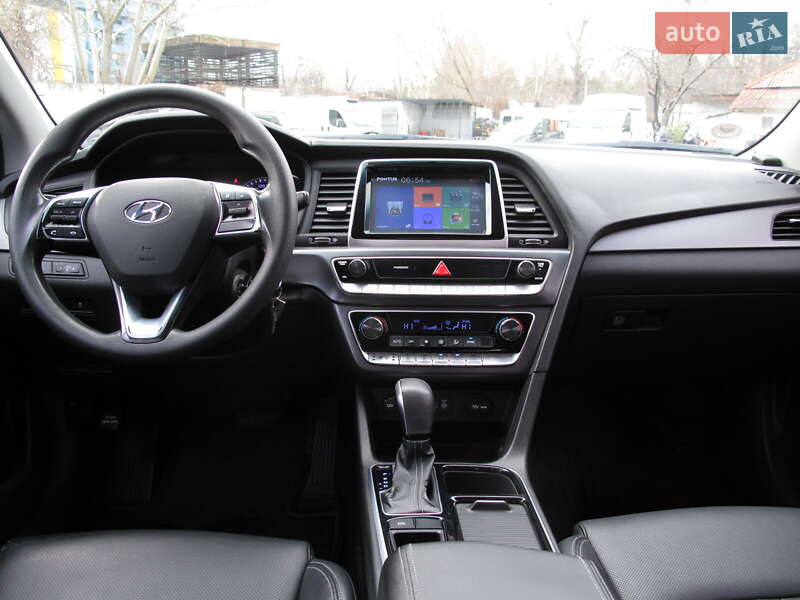 Седан Hyundai Sonata 2017 в Києві