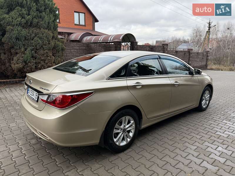 Седан Hyundai Sonata 2010 в Хмельницком