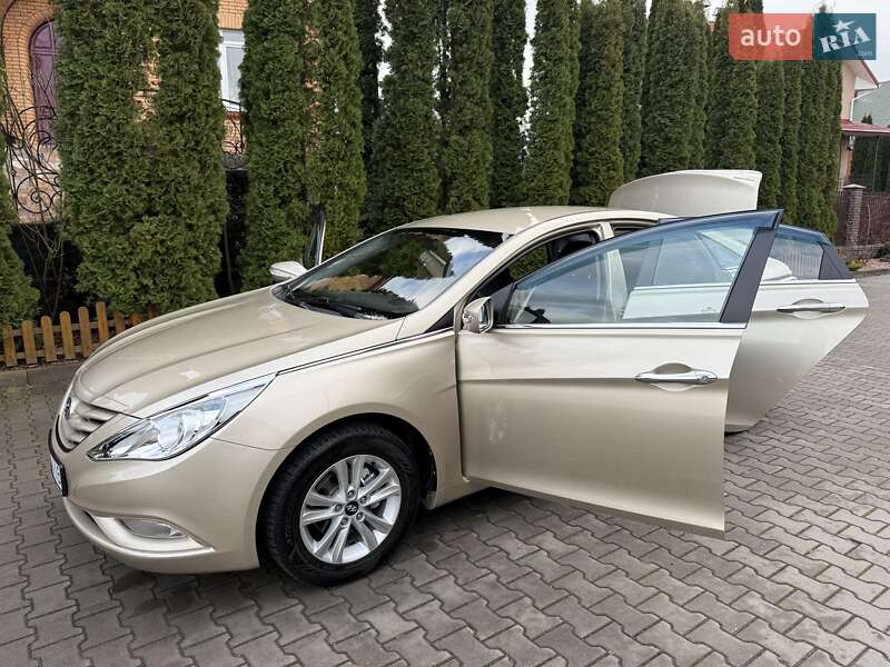 Седан Hyundai Sonata 2010 в Хмельницком