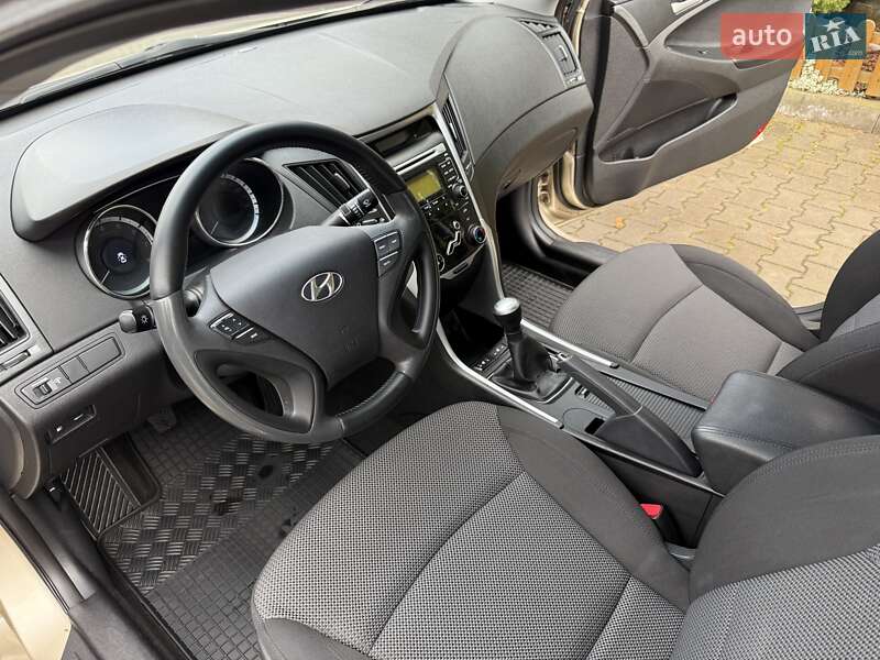 Седан Hyundai Sonata 2010 в Хмельницком