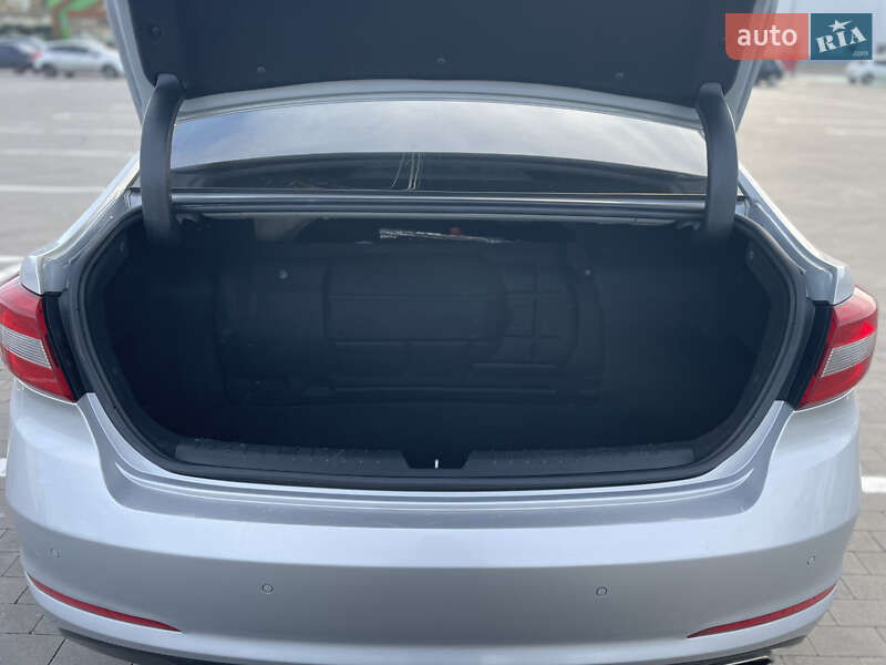 Седан Hyundai Sonata 2016 в Одессе