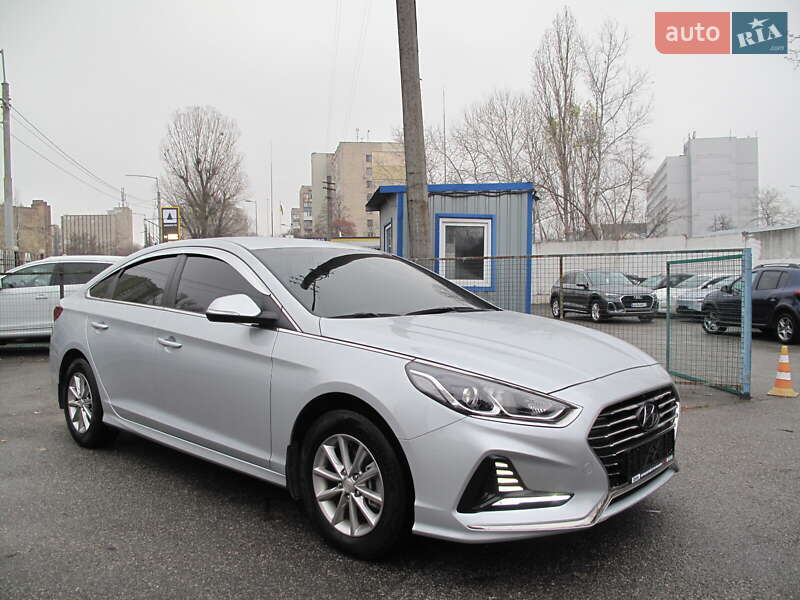 Седан Hyundai Sonata 2018 в Киеве