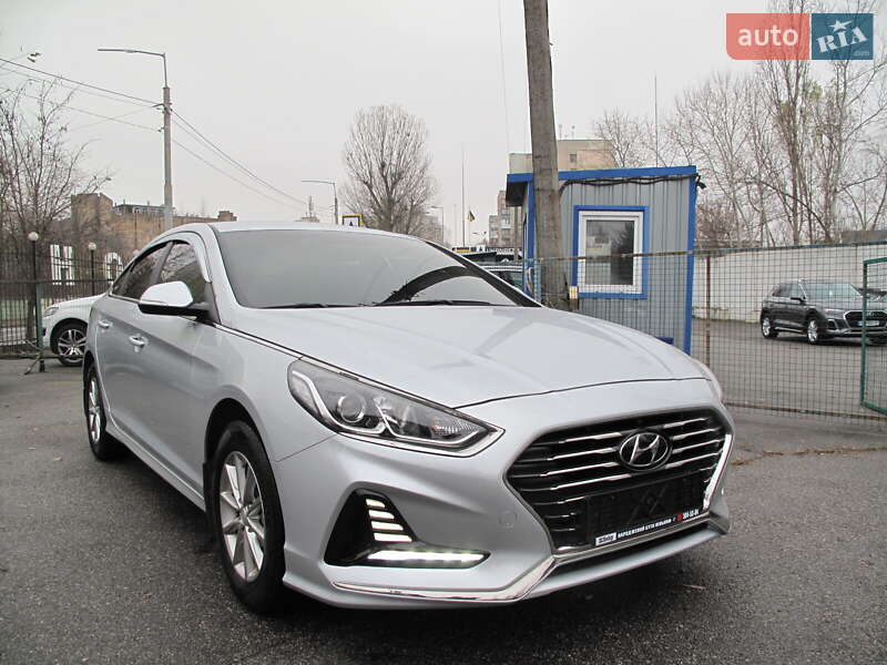 Седан Hyundai Sonata 2018 в Киеве