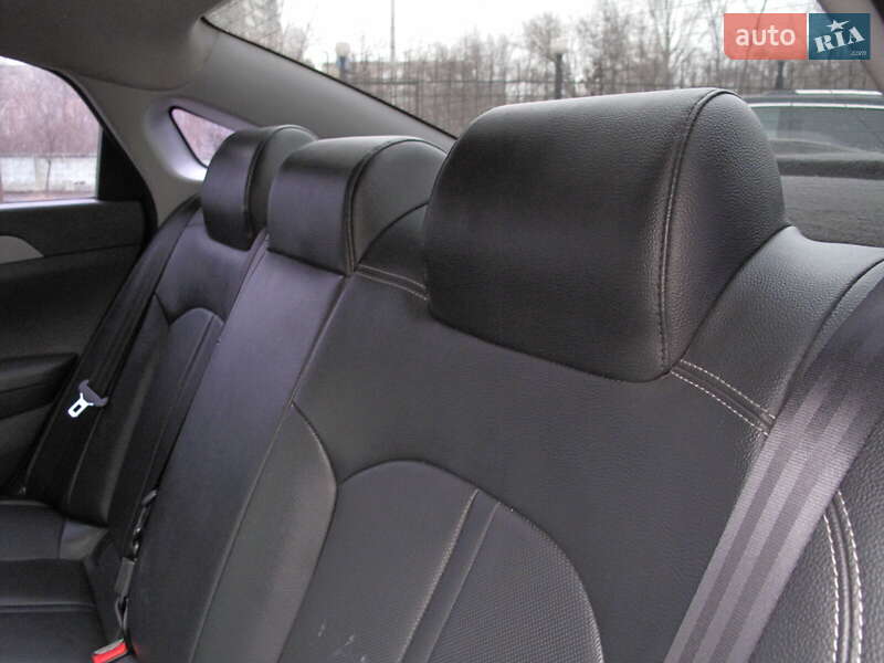 Седан Hyundai Sonata 2018 в Киеве