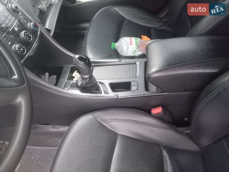 Седан Hyundai Sonata 2014 в Калиновке