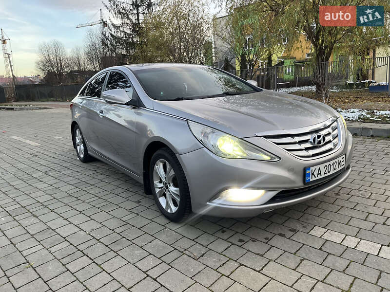 Hyundai Sonata 2012