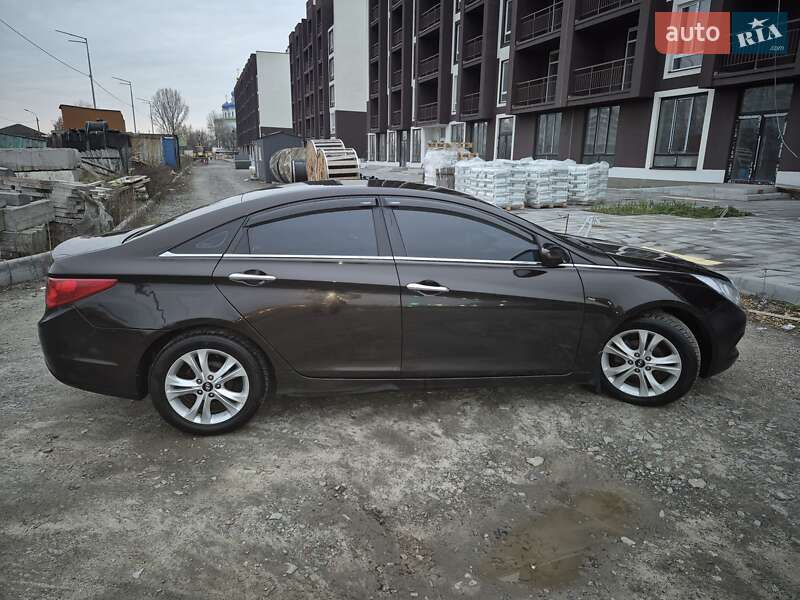 Седан Hyundai Sonata 2010 в Киеве