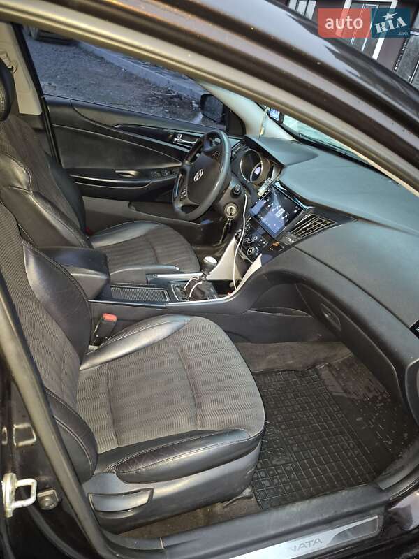 Седан Hyundai Sonata 2010 в Киеве