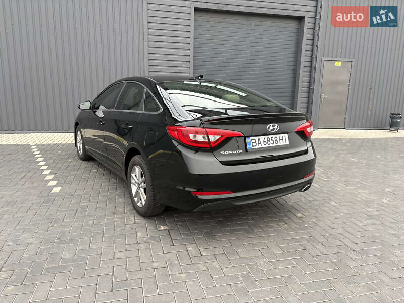 Седан Hyundai Sonata 2016 в Кропивницком