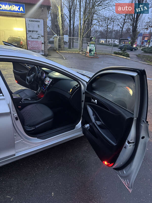 Седан Hyundai Sonata 2014 в Кременчуге фото 7 Седан Hyundai Sonata 2014 в Кременчуге