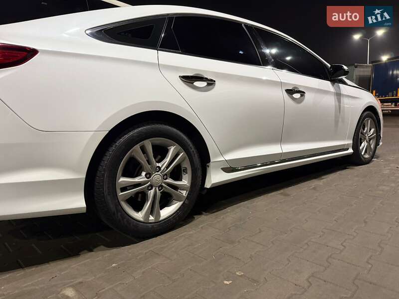 Седан Hyundai Sonata 2017 в Луцке