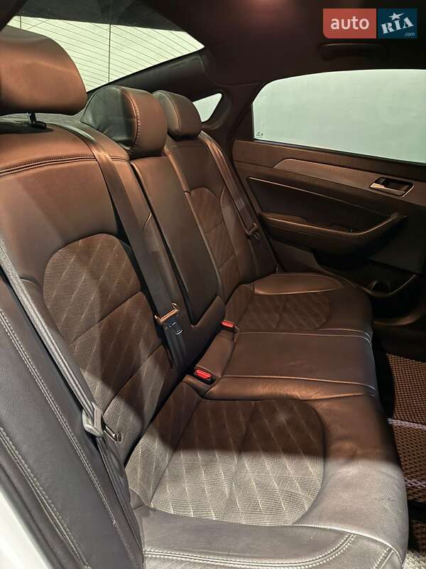 Седан Hyundai Sonata 2017 в Луцке