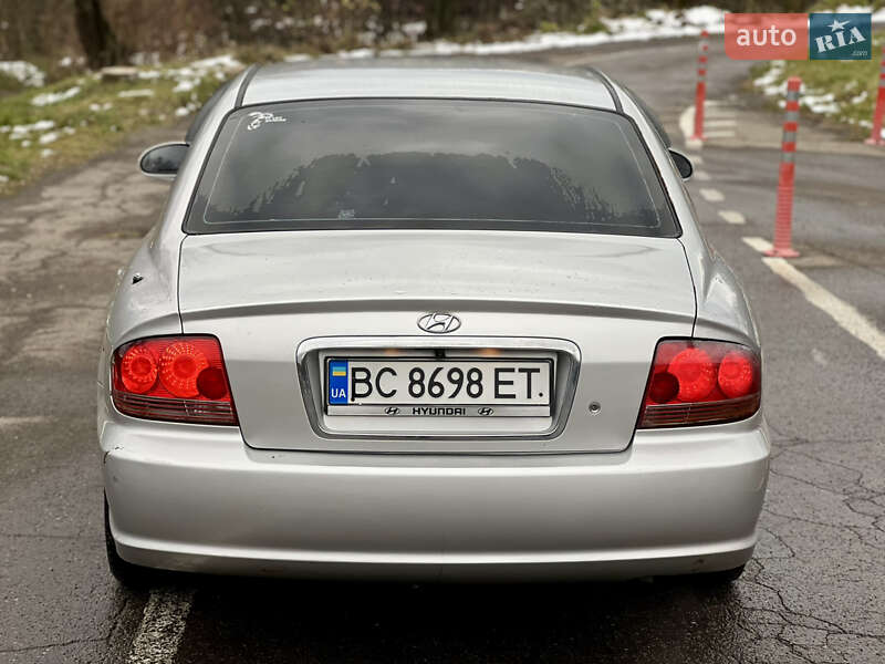 Седан Hyundai Sonata 2002 в Львові