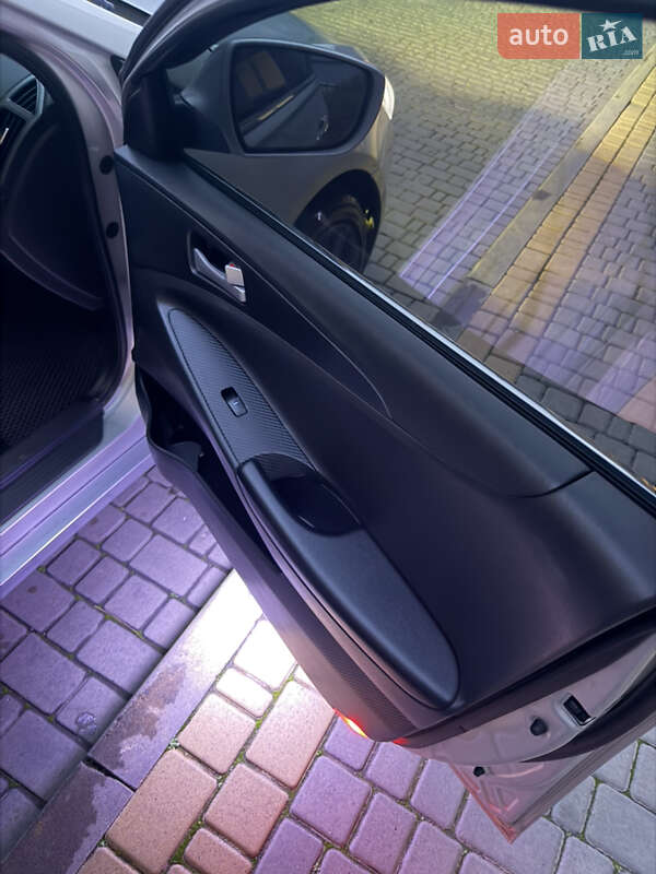 Седан Hyundai Sonata 2014 в Одессе